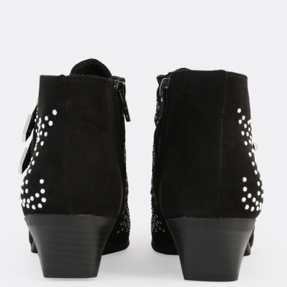 🎉HP🎉 QUPID GRUNGE-INSPIRED STUD ANKLE BOOTIES - Picture 4 of 5